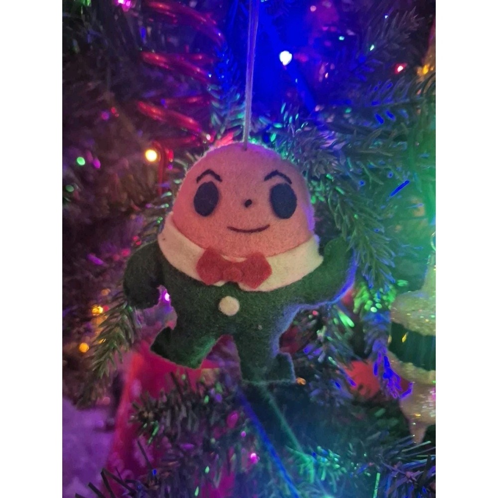 Vintage 1960's Humpty Dumpty Felt Christmas Ornament